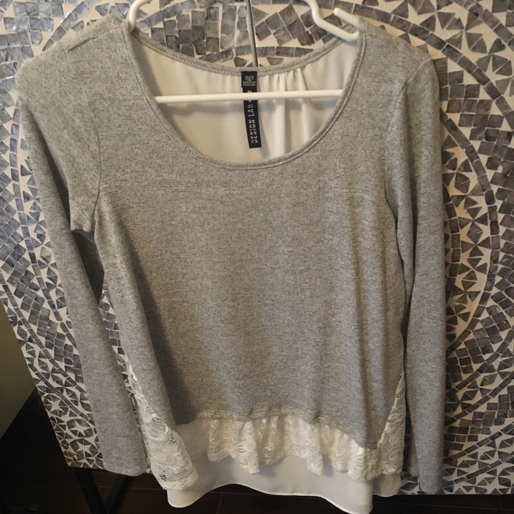 NWT Grey Faux Layered Top - Picture 2 of 4